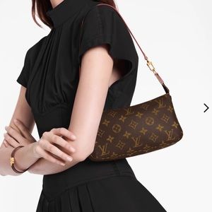 Authentic Louis Vuitton POCHETTE ACCESSOIRES